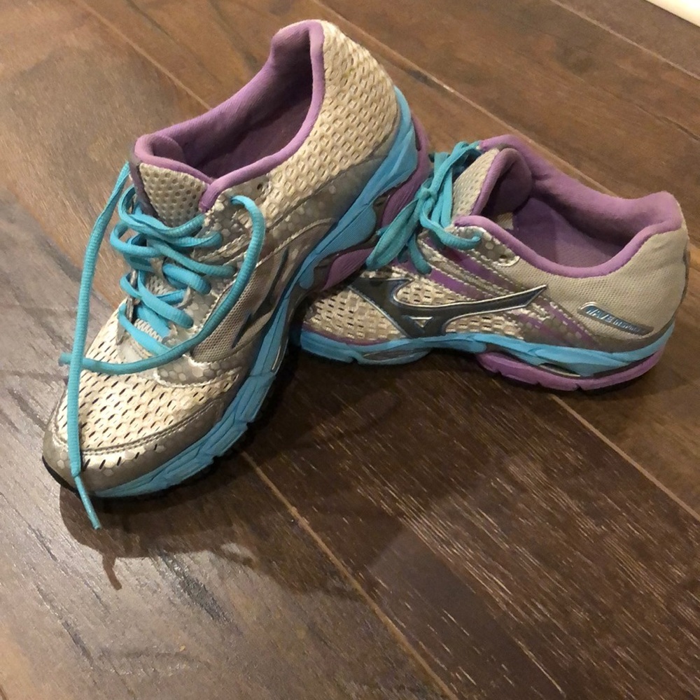 Mizuno wave inspire 9